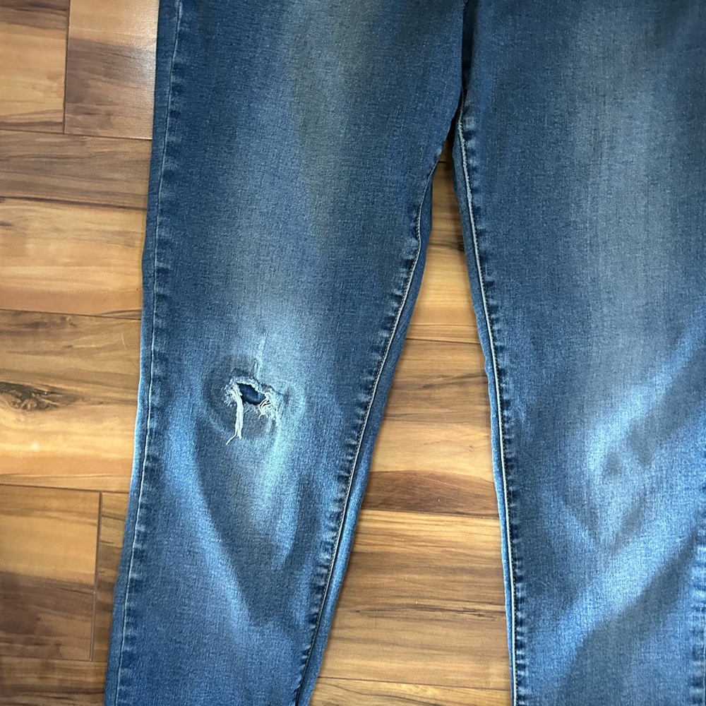 Charlie B Women's Embroidered Southern Western Cuff Jeans Dark Blue Wash Size 32 - Picture 5 of 16